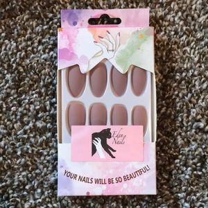 Eve in Eden Nails Press On Nails- Dusty Rose